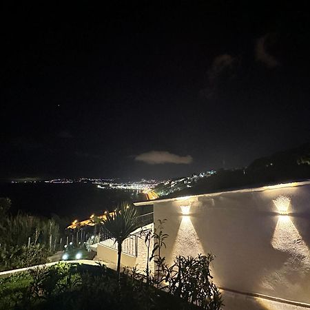丹吉尔Moyra Hill公寓 外观 照片